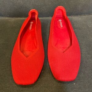 VIVAIA Margot Square-Toe V-Cut Flats